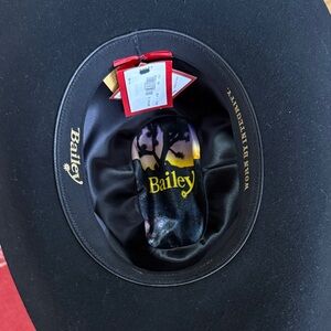 Never worn Bailey Black Cowboy Hat